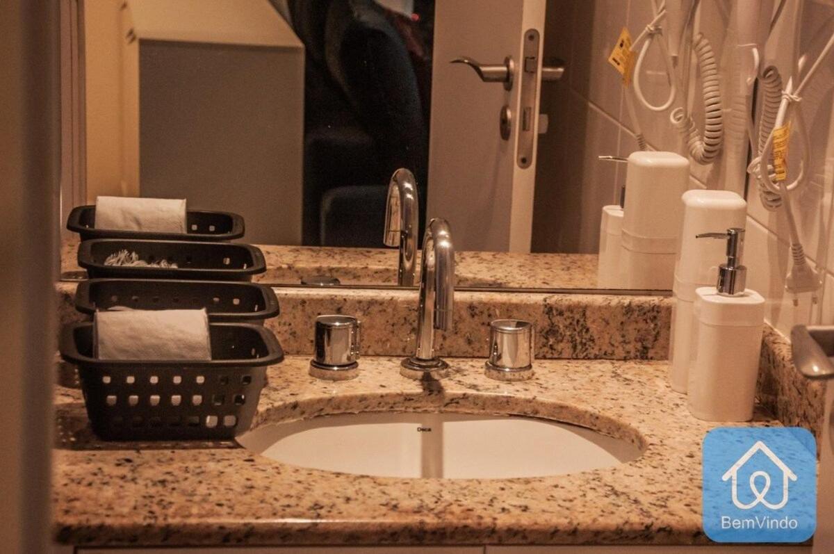 Apartamento Completo Ao Lado Do Salvador Shopping Bagian luar foto